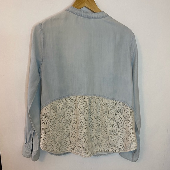 Holding Horses Tencel Chambray Lace Back Boho Top - Picture 7 of 12
